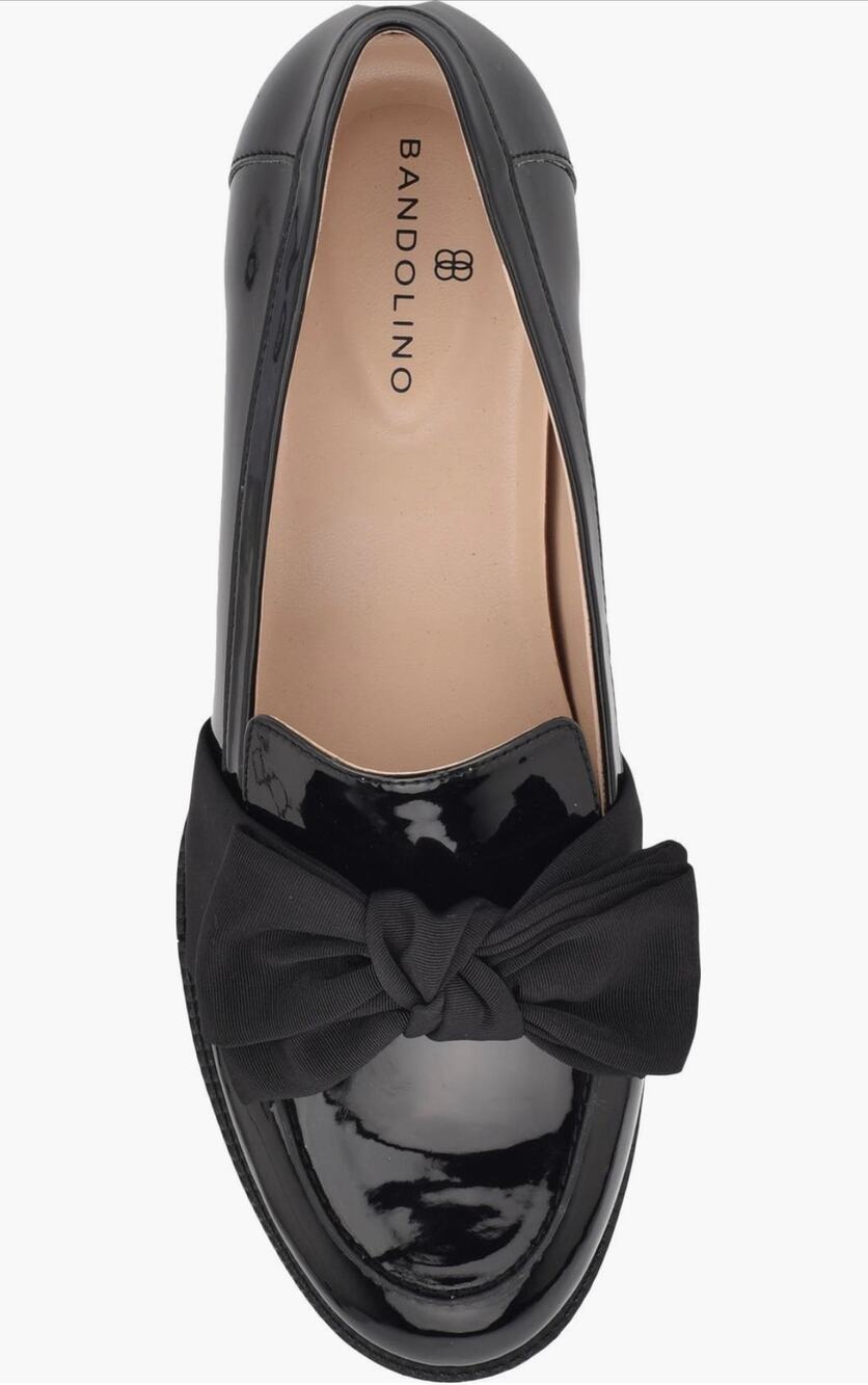 Bandolino Black Patent Bow Loafers Women’s Size 8M – Worn Once